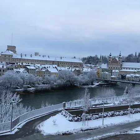 New Flat In Old Town+garage * שטייר