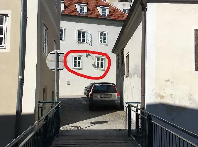 New Flat In Old Town+garage