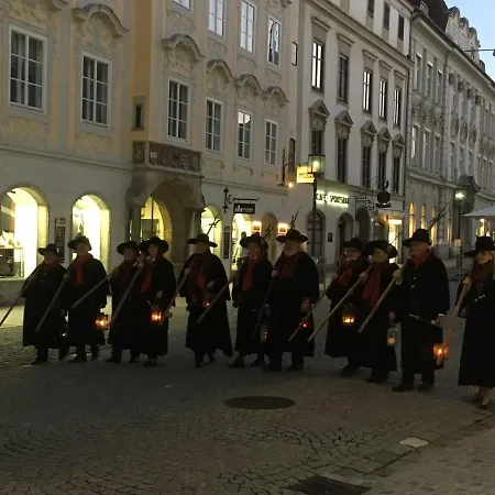 New Flat In Old Town+garage *