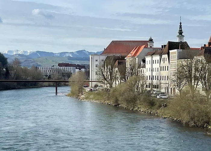 New Flat In Old Town+garage Appartamento Steyr